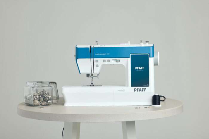 Machine à coudre et à broder - PFAFF Creative Expect 350